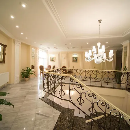 Otel Vintage On French Boulevard