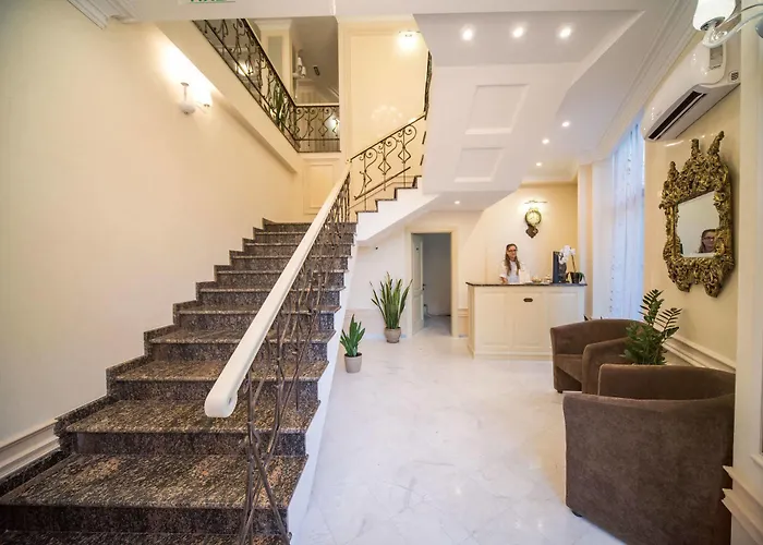 Vintage On French Boulevard Odesa