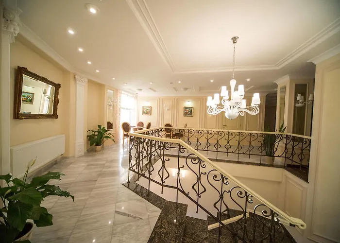 Hotel Vintage On French Boulevard