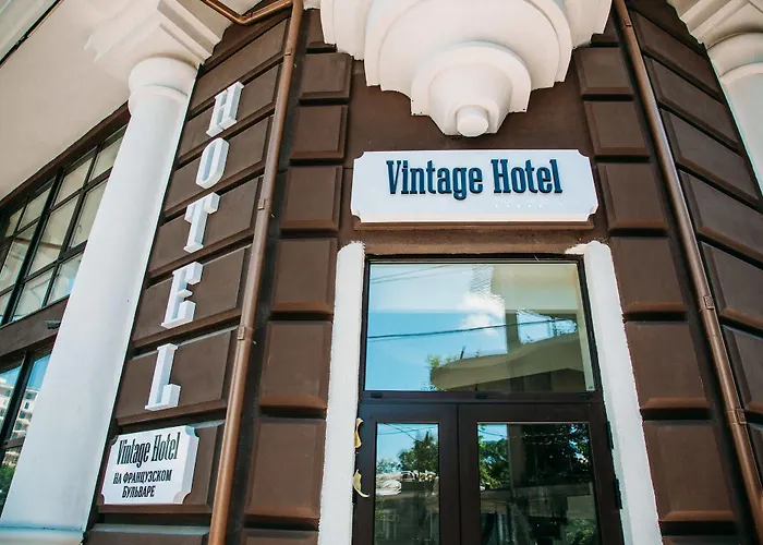 Vintage On French Boulevard Hotel 3*